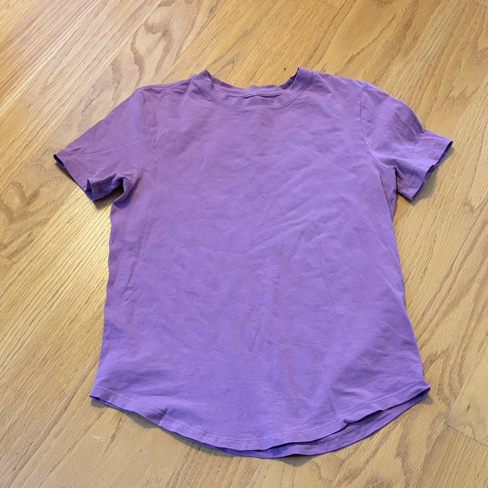 Lululemon crewneck short sleeve shirt size 4/6 pink/mauve